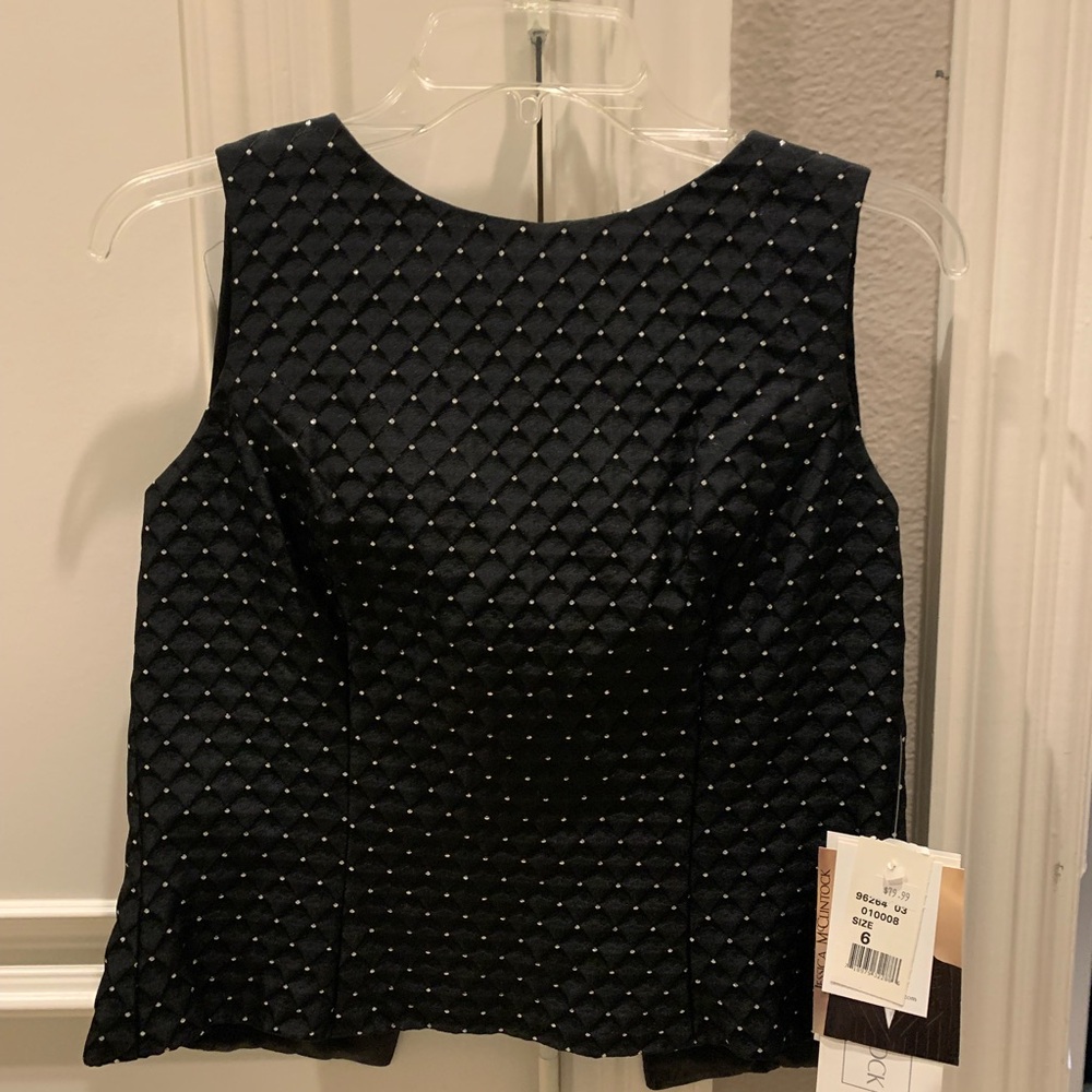 Jessica McClintock Woman’s Black Sparkle crop top